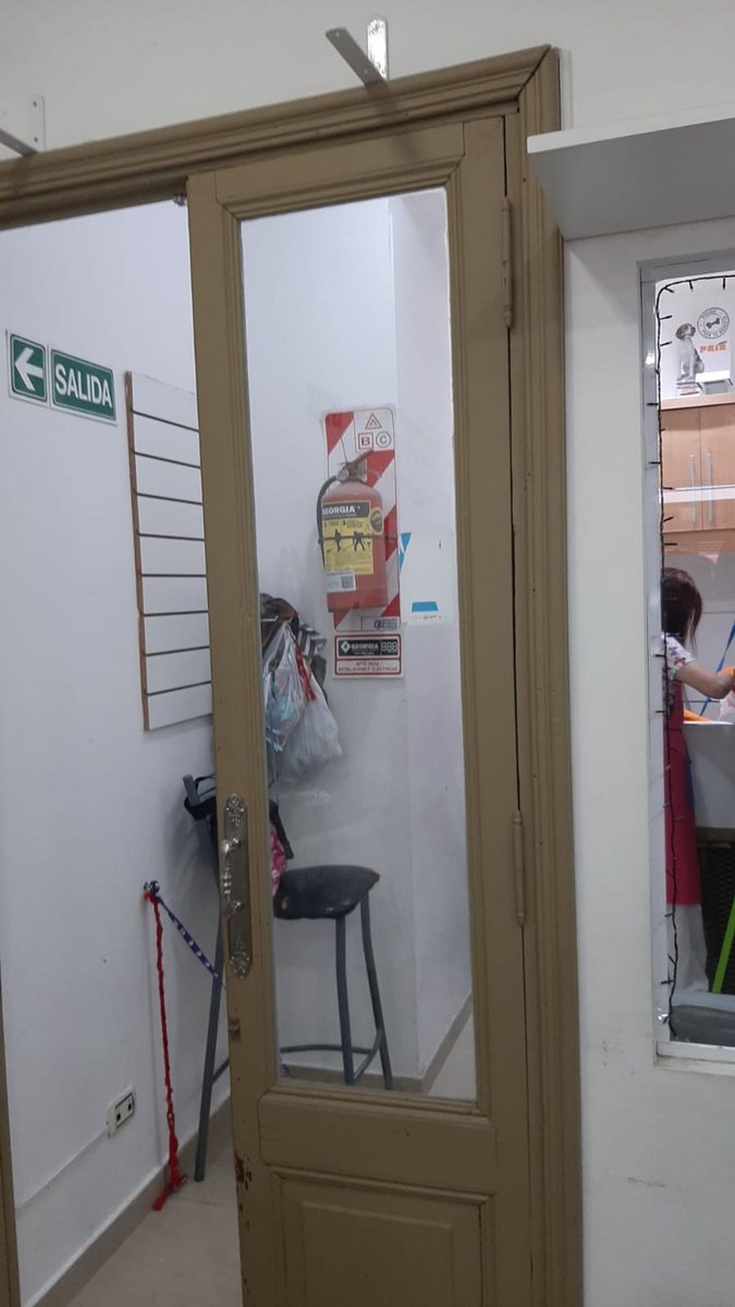 Foto 5 — ALQUILER local zona comercial en RECOLETA