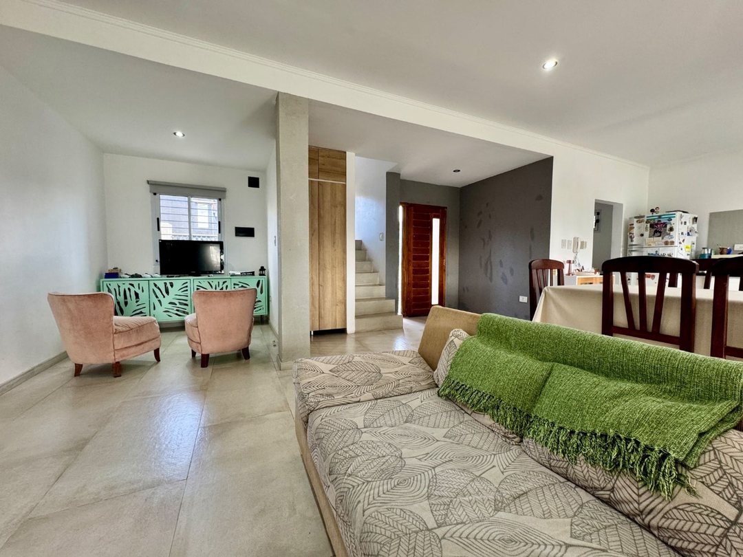 CASA EN PH EN VENTA GORINA 3 DORMITORIOS PARQUE