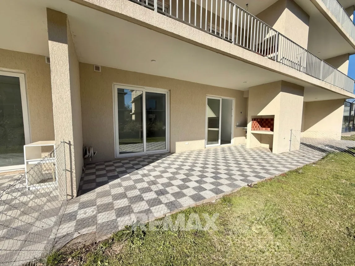 Departamento de 3 ambientes en venta en Pilar, Joaquin Victor Gonzalez 1800, foto 2
