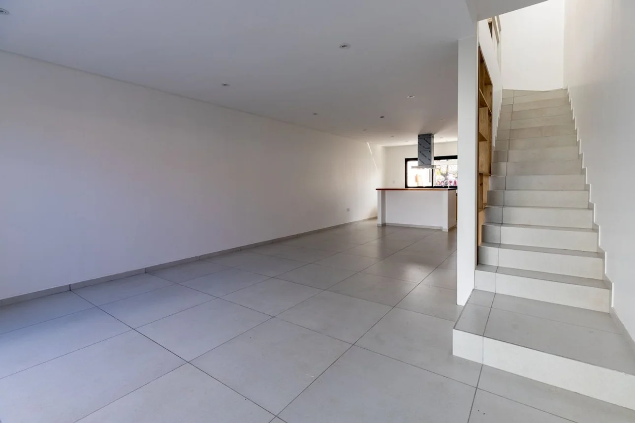 Casa dúplex en venta en La Plata, foto 4