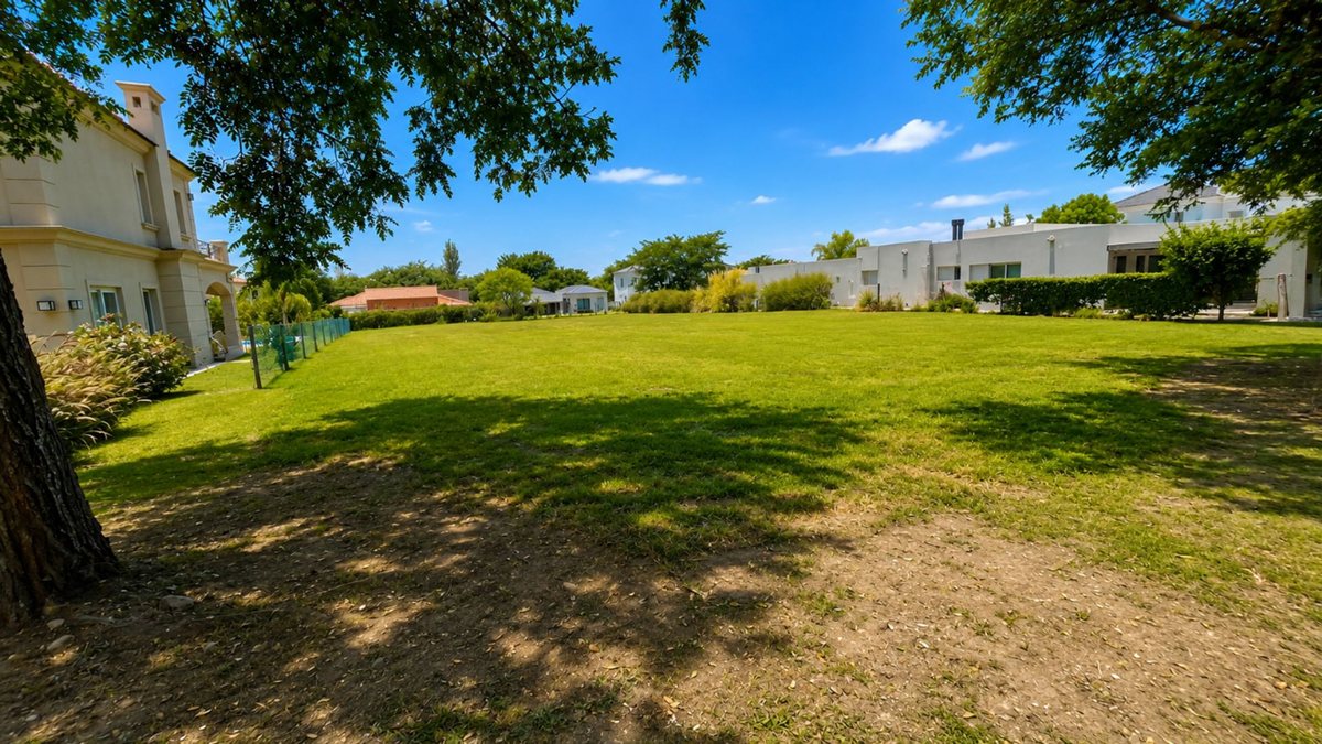 TERRENO VENTA PRADERAS DE SAN LORENZO 1615 M2 - foto 4