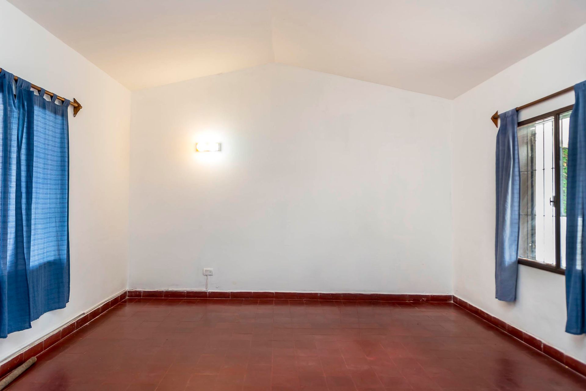 CASA VENTA CIUDAD DEL MILAGRO ZONA UNSA 3 DORM - foto 5