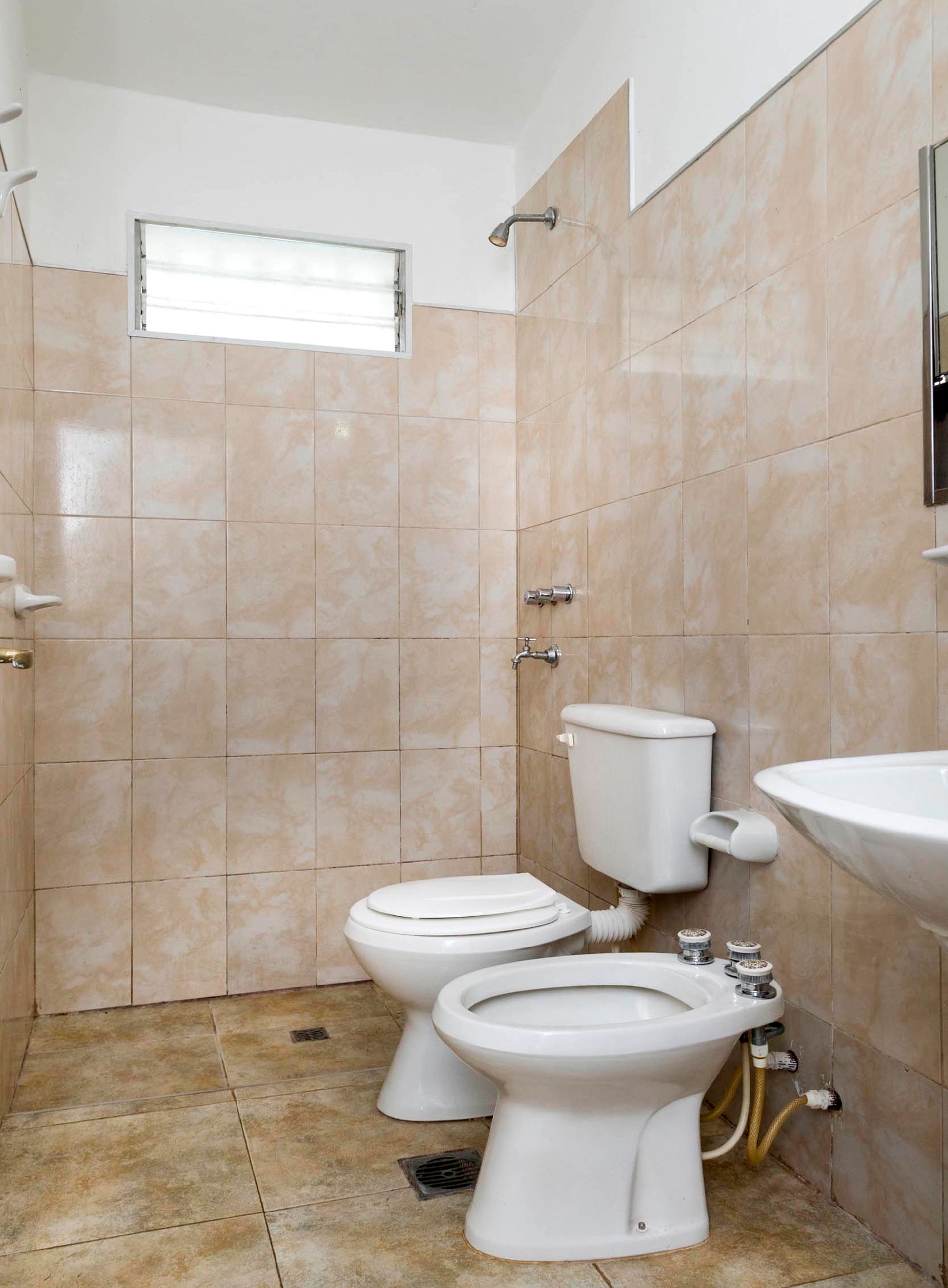 CASA VENTA CIUDAD DEL MILAGRO ZONA UNSA 3 DORM - foto 17