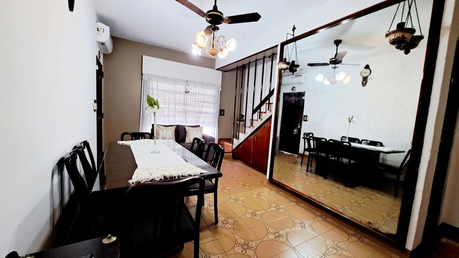 Casa en venta en El Palomar, foto 2