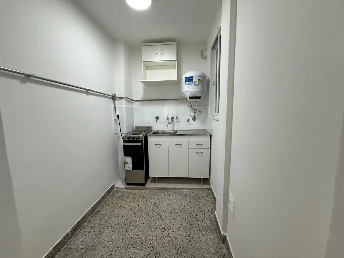 Monoambiente en alquiler en San Cristóbal, General Urquiza 1100, foto 3
