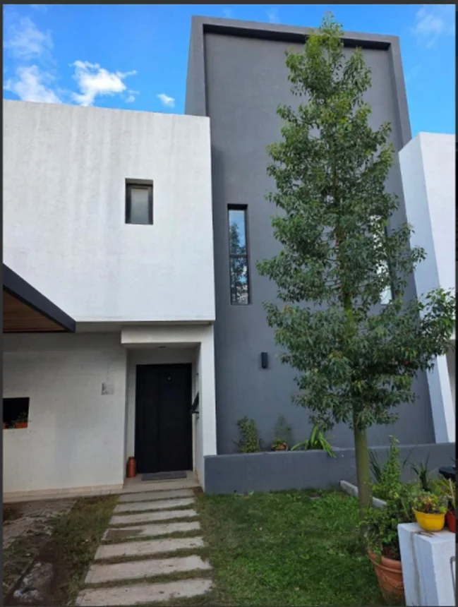 Casa dúplex de 7 ambientes en alquiler en Córdoba, Miradores de Manantiales Lote 0, foto 2