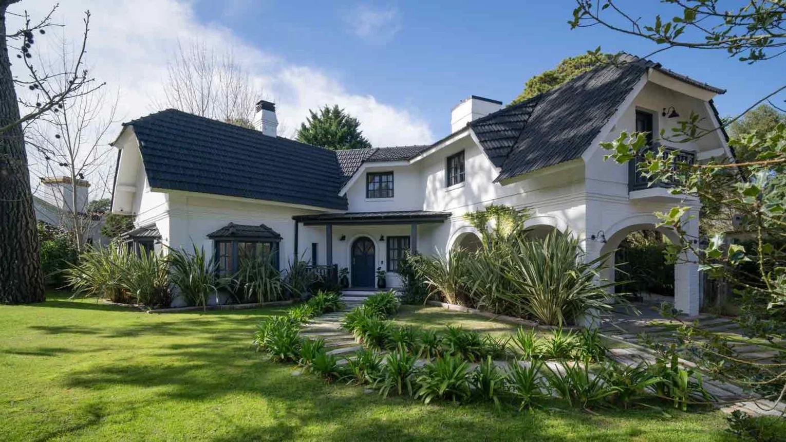 Casa de 4 ambientes en venta en Pinamar, Artes 600, foto 2