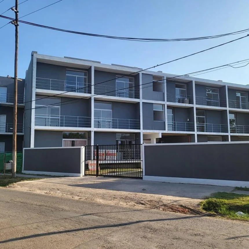 Monoambiente en venta en Pilar, Uruguay 1300