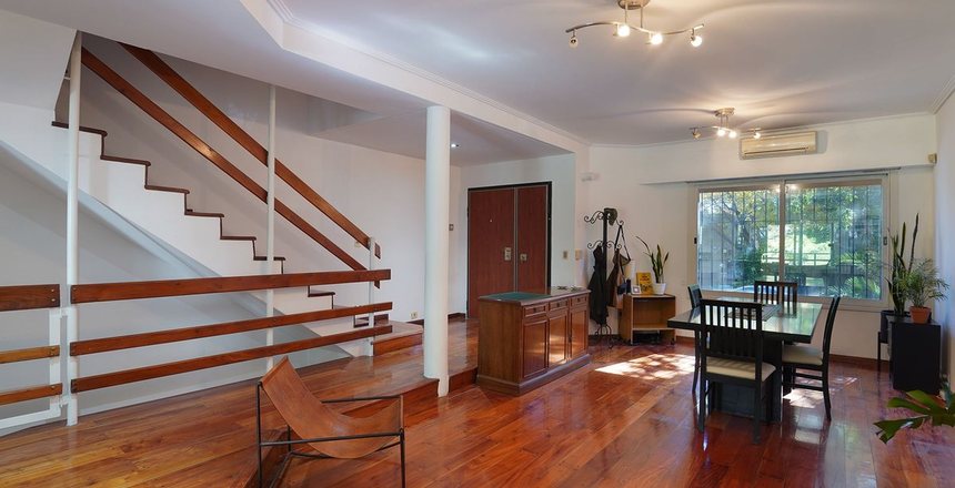 Venta de hermosa casa 7 ambientes en Coghlan