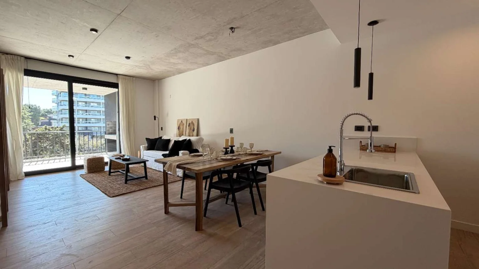 Departamento de 3 ambientes en venta en Pinamar, Av. Bunge 1700, foto 2