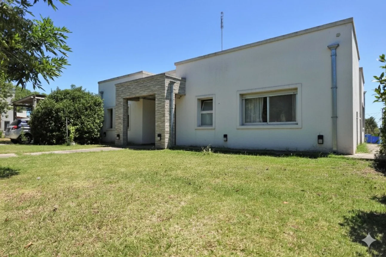 Casa en venta en Pilar, foto 3