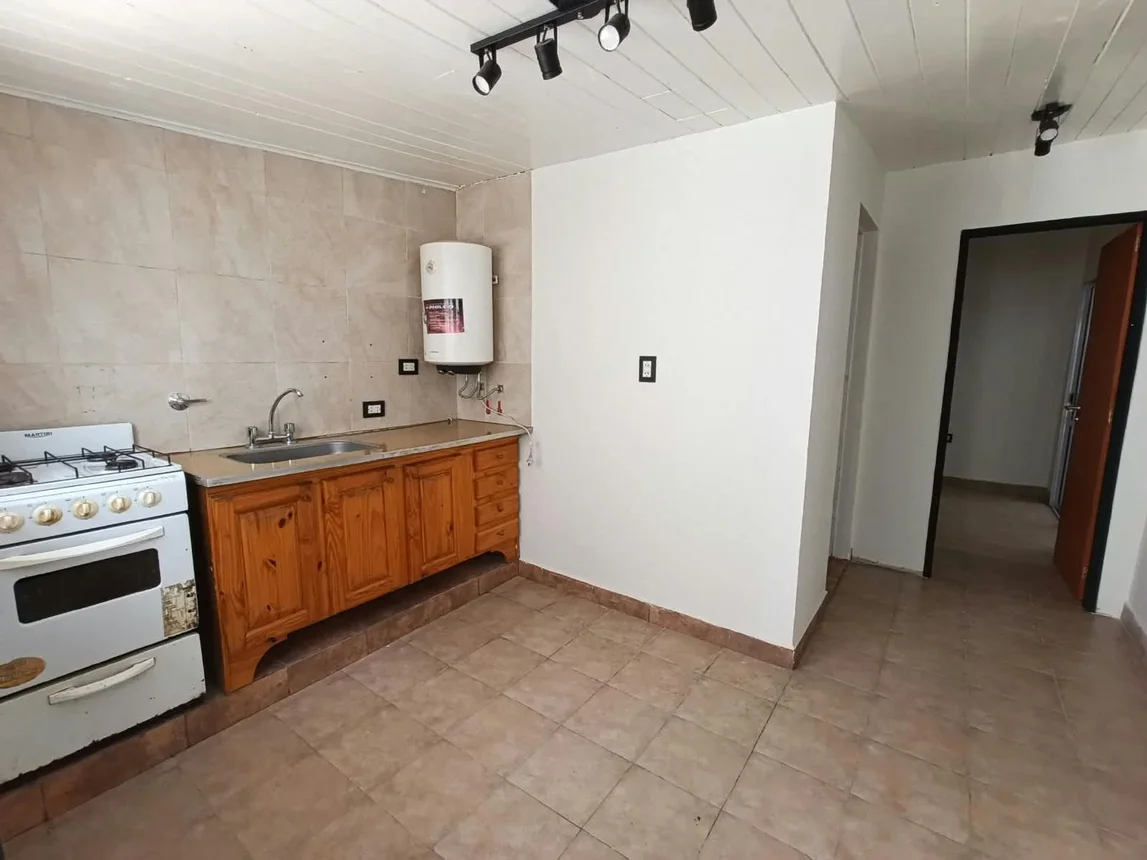 PH de 8 ambientes en venta en La Plata, Calle 30 1800, foto 3