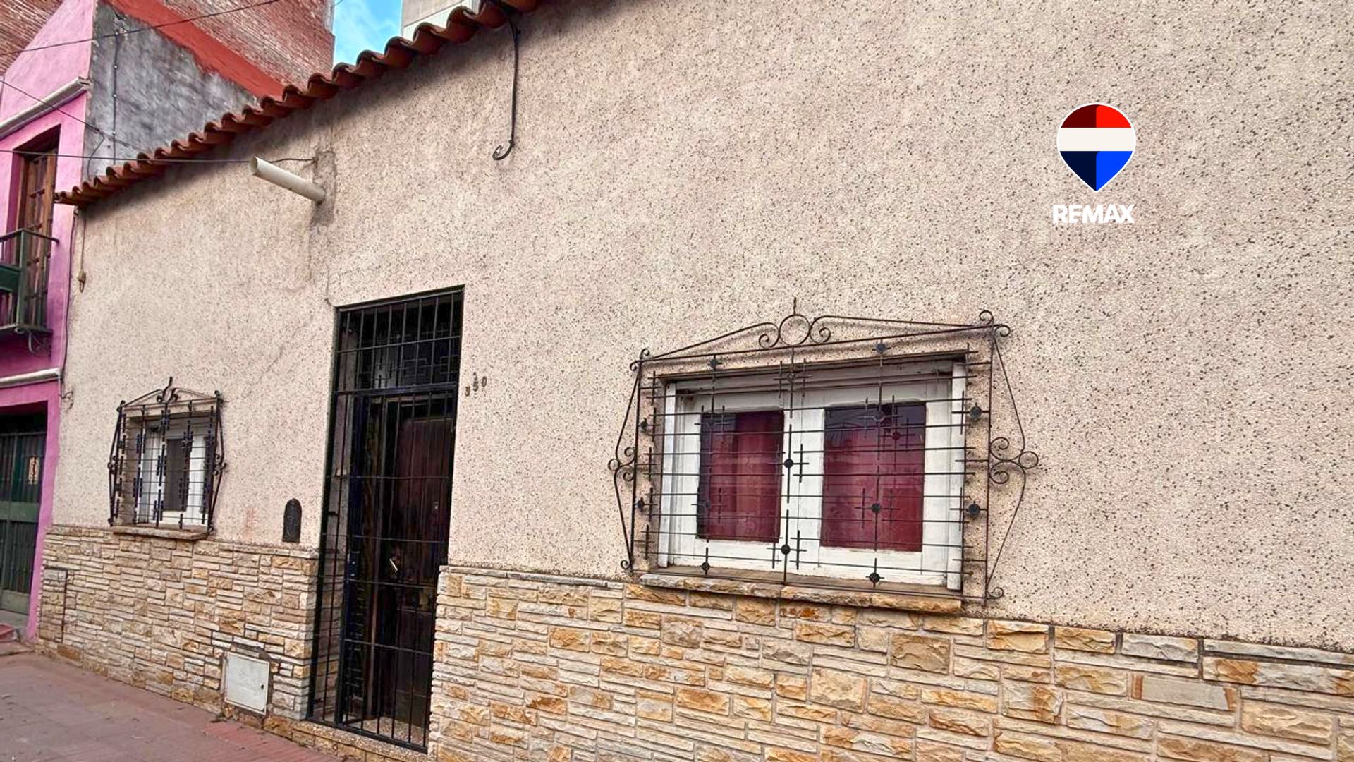 VENTA CASA 3 DORM MACROCENTRO APTO CREDITO - foto 1