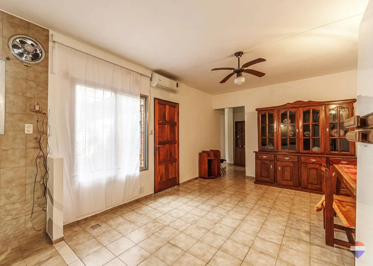 PH de 4 ambientes en venta en Florida Oeste, Coronel Pringles 4700, foto 2