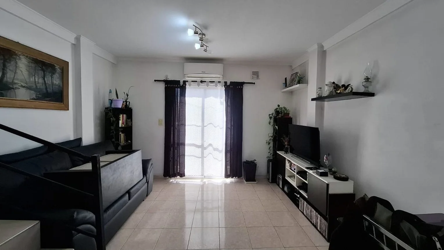 PH de 3 ambientes en venta en Sarandí, Villegas 3900, foto 2
