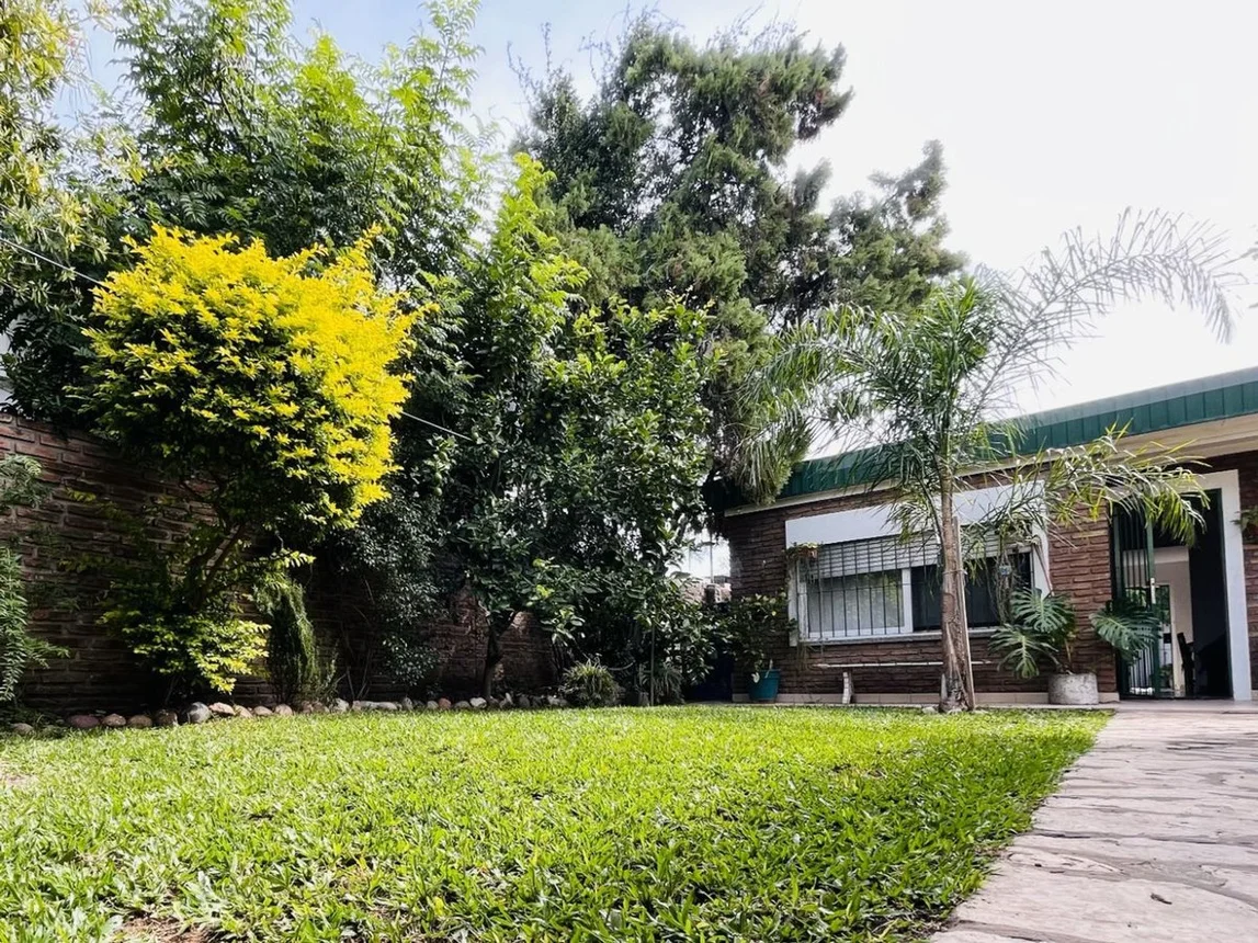 Casa de 4 ambientes en venta en Villa Bosch, San Lorenzo 800, foto 2