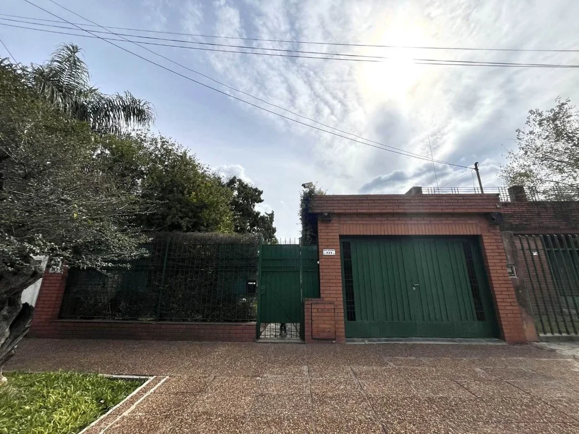 Casa de 4 ambientes en venta en Villa Bosch, San Lorenzo 800, foto 4