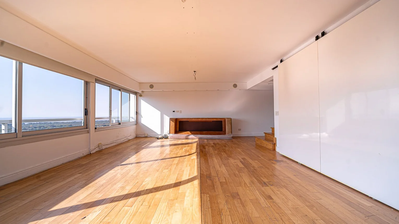 Dúplex de 4 ambientes en venta en Puerto Madero, Lola Mora 400, foto 2