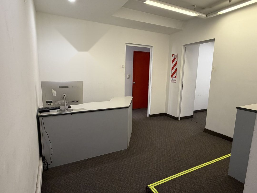 VENTA OFICINA de 100m2 - OPORTUNIDAD!