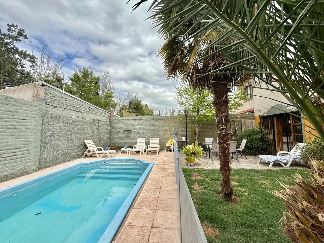 VENTA CASA VILLA AZCUENAGA NORTE GUAYMALLEN