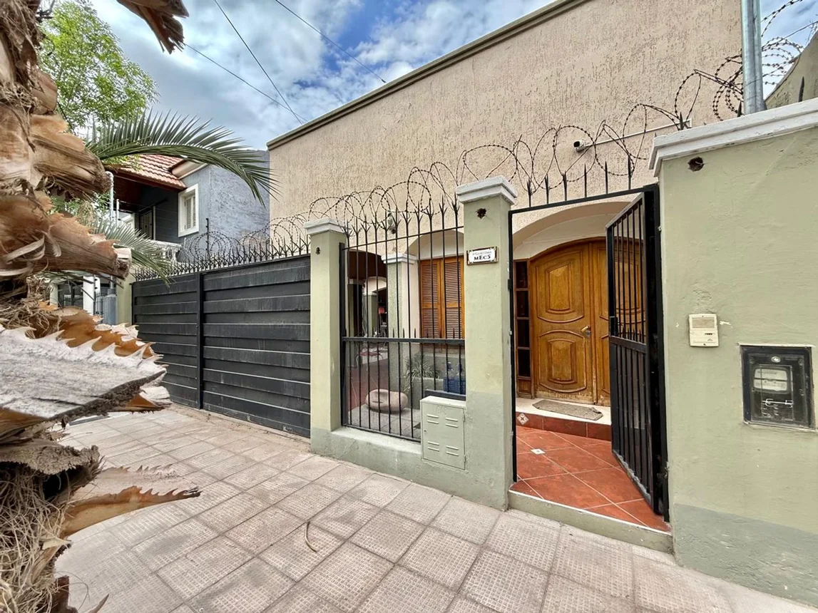Casa de 8 ambientes en venta en Guaymallén, Suriani Manzana E Casa 5 0, foto 5