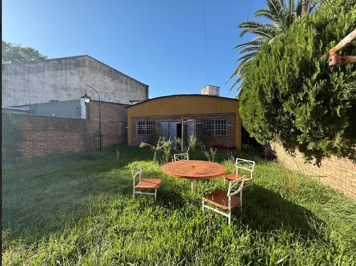 Casa en venta en Adrogué, foto 2