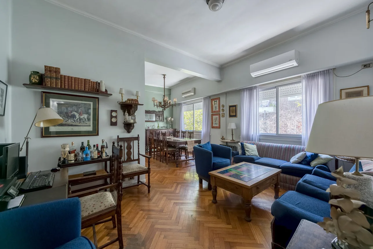 Semipiso de 5 ambientes en venta en Balvanera, Sarandí 200