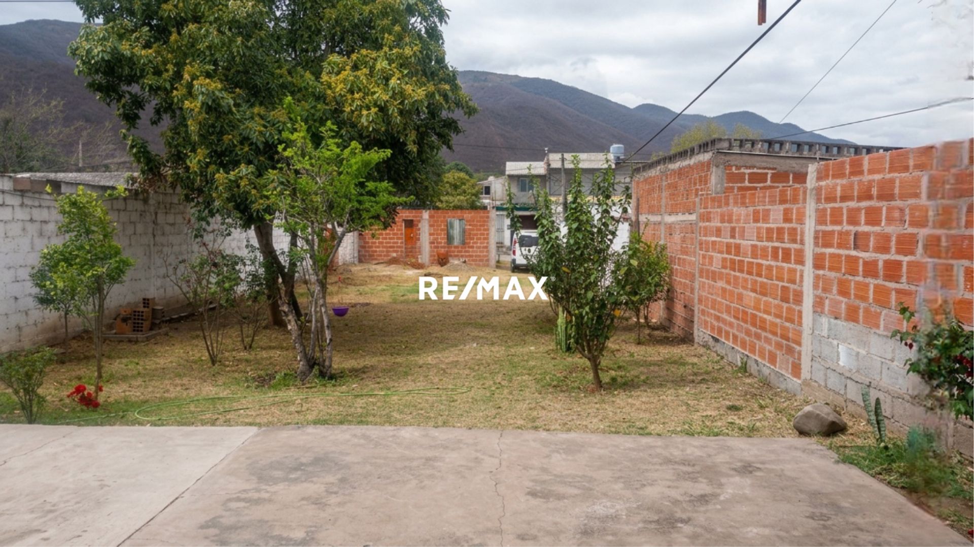 CASA EN VENTA O PERMUTA EN ZONA ESTE - foto 3
