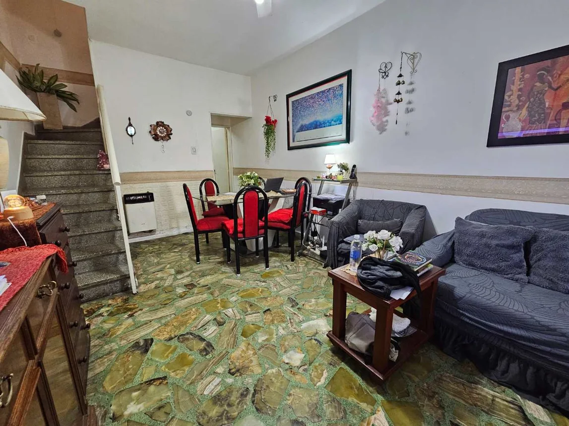 Casa dúplex en venta en Castelar, foto 2