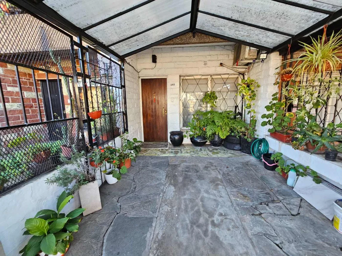 Casa dúplex en venta en Castelar, foto 3