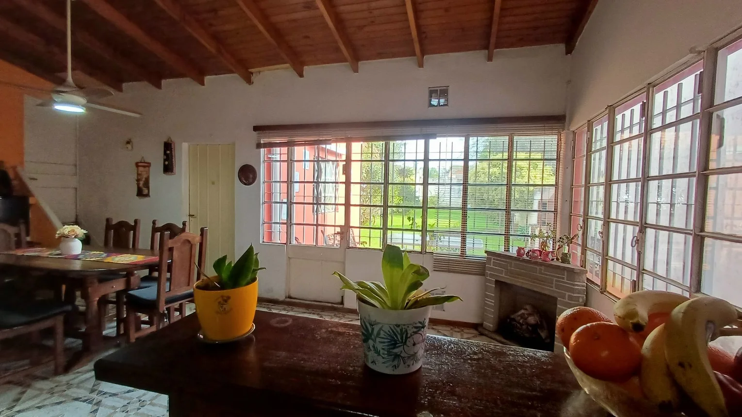 Casa de 6 ambientes en venta en Remedios de Escalada, Almeyra 2600, foto 2