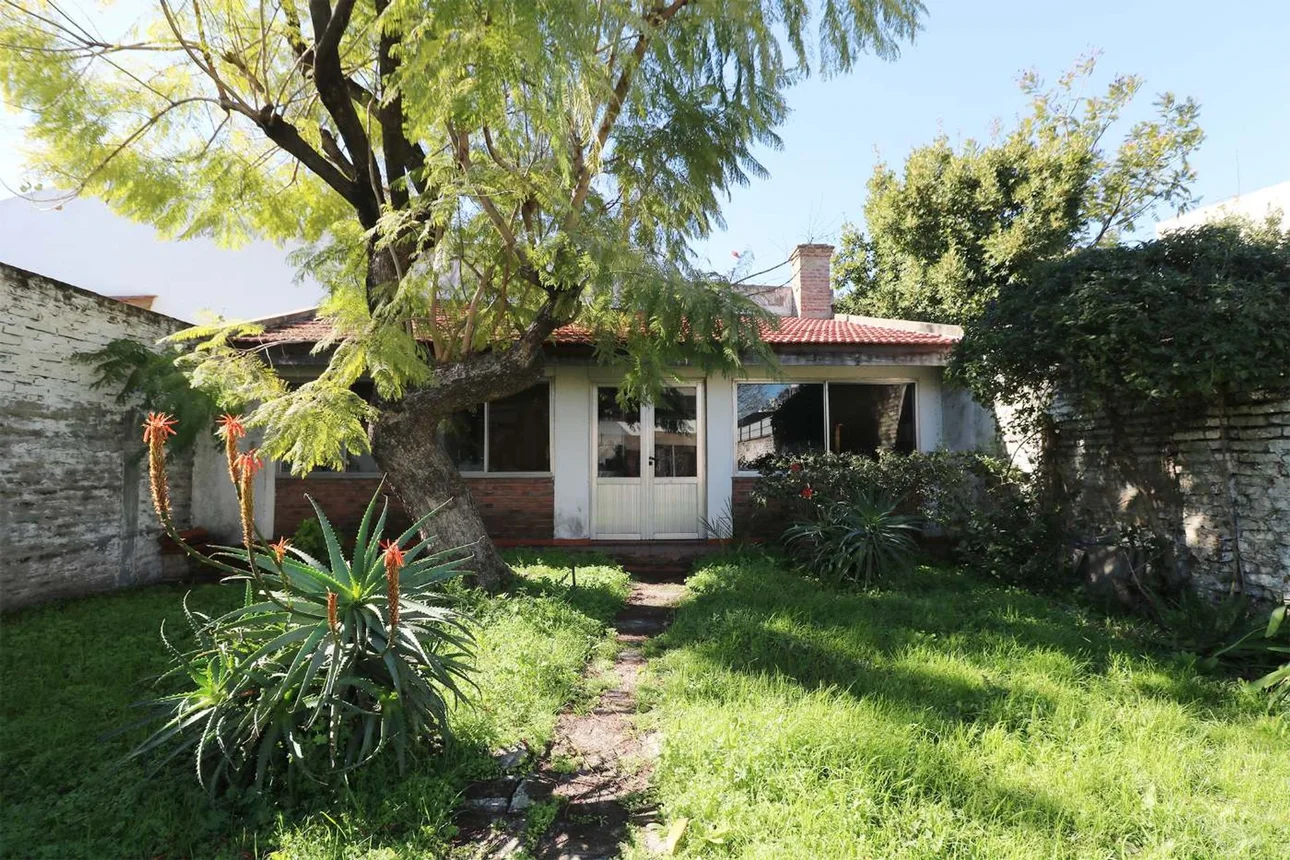 Casa de 6 ambientes en venta en Nueva Pompeya, Abraham J. Luppi 1200