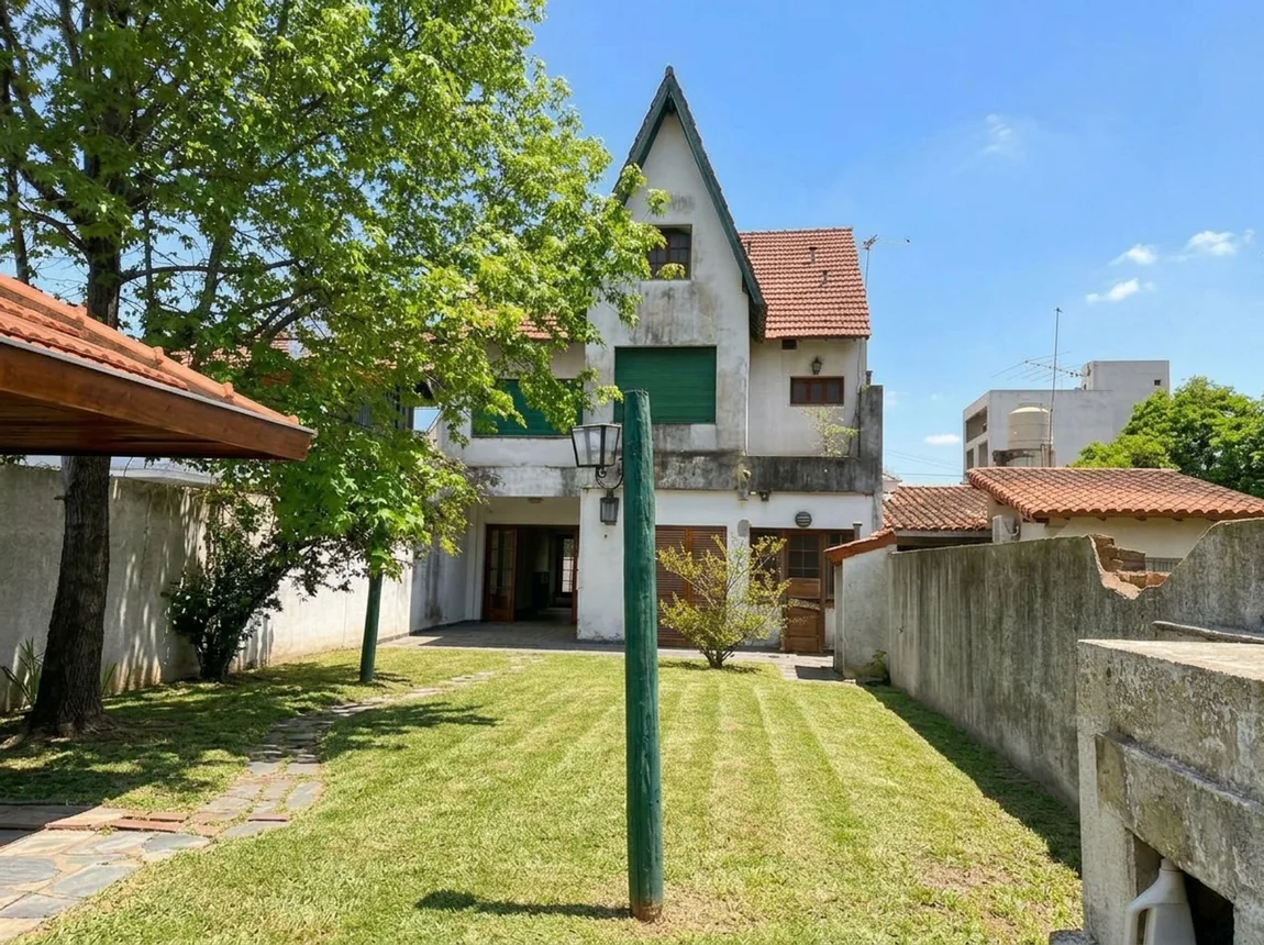 Casa tríplex de 7 ambientes en venta en Merlo, Rawson 900, foto 3