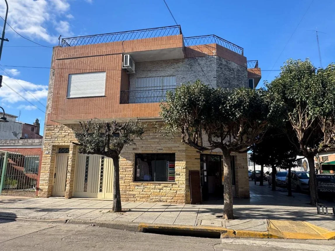Venta casa martelli multifamiliar local y cochera, foto 2