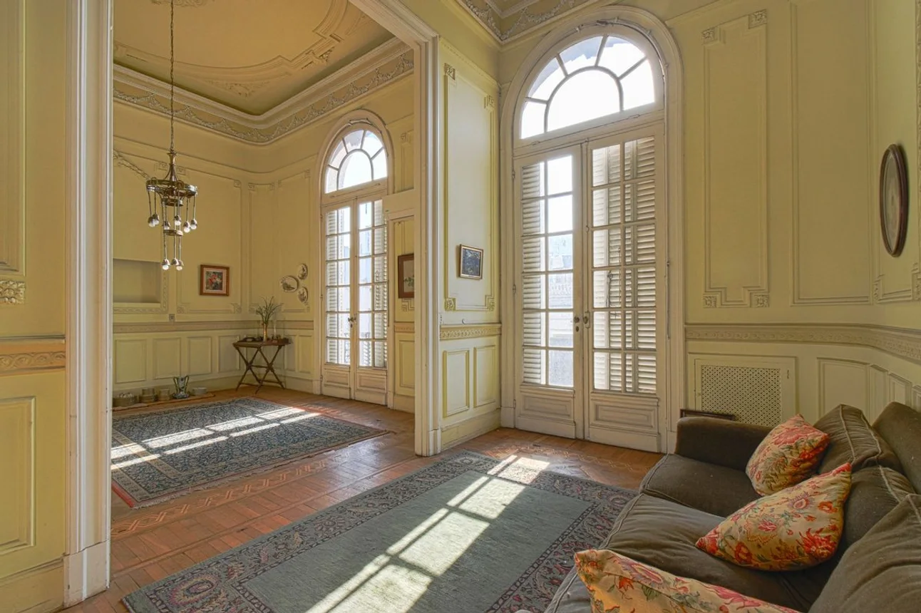 Semipiso de 8 ambientes en venta en Balvanera, Rivadavia 2400