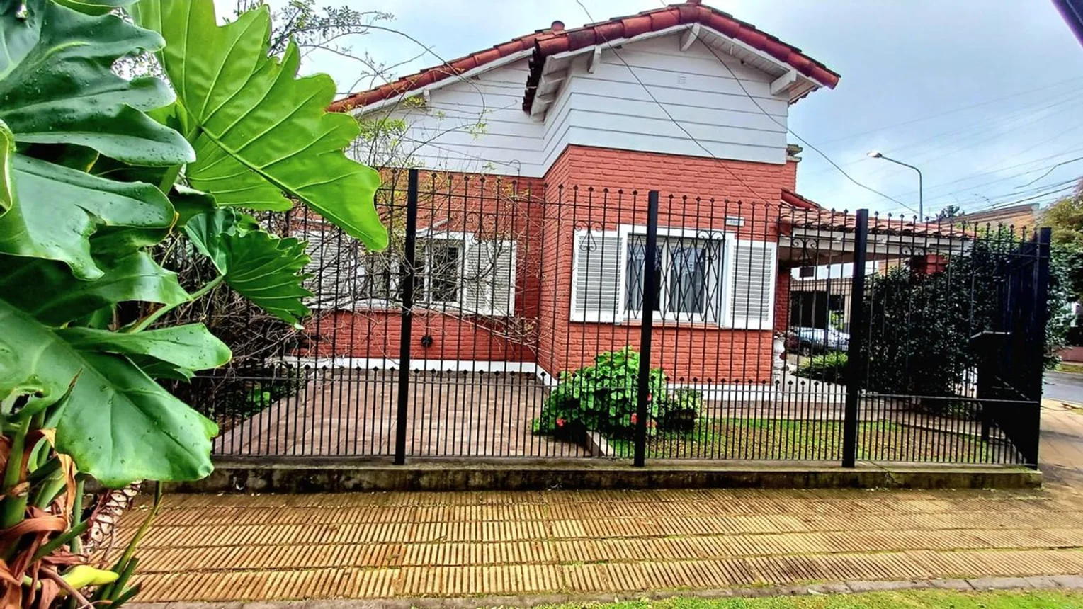 Casa de 3 ambientes en venta en Castelar, Marquez de Loreto 2800, foto 3