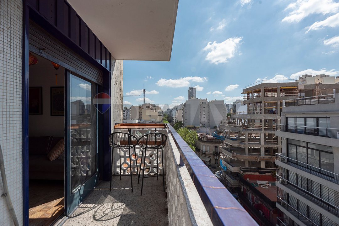 VENTA DEPARTAMENTO DE 3 AMB EN PISO 7 CON  BALCON