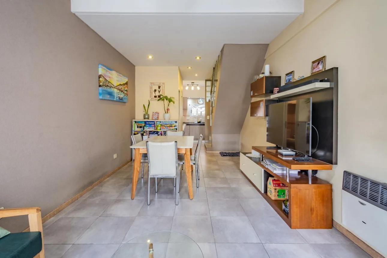 Dúplex de 3 ambientes en venta en Castelar, Félix de Azara 1100, foto 3