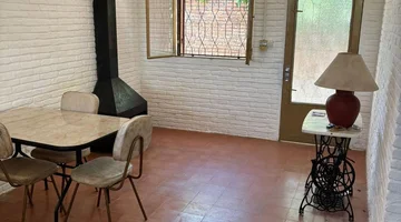 Casa reciclada a NUEVO en Barrio Ic 13