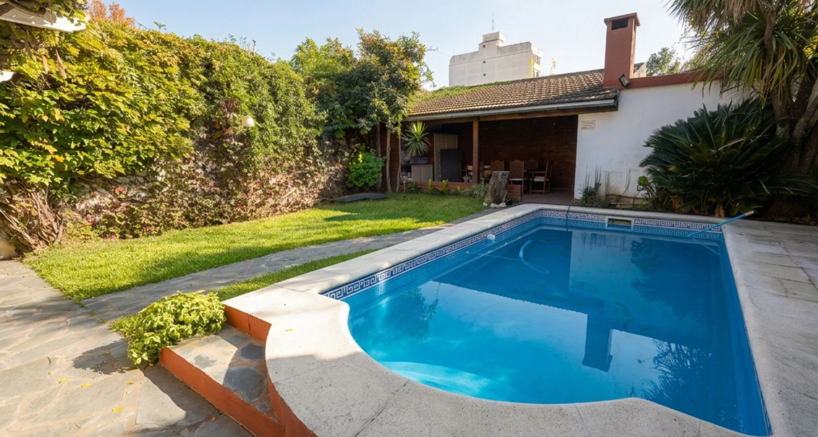 Casa de 4 ambientes en venta en Villa Ballester, Paraná 2400