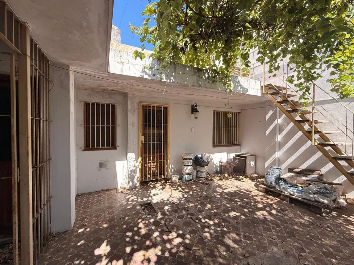 PH de 3 ambientes en venta en Lanús Oeste, Concejal H. Noya 2000