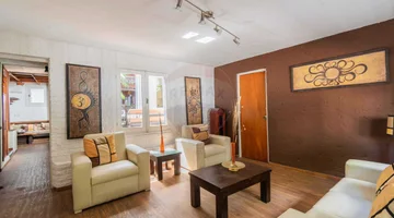 VENTA Casa POCITOS 5 dormitorios Garage Patio