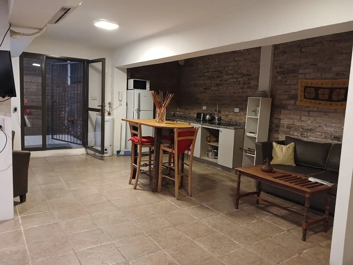 Monoambiente en alquiler en Mendoza, Paso de los Andes 100, foto 2