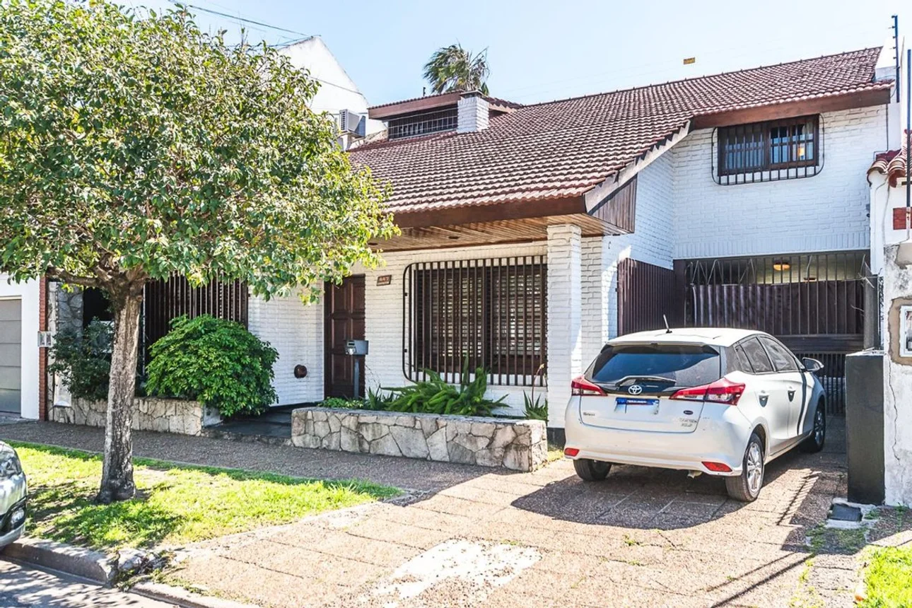 Casa en venta en Ramos Mejía, foto 2