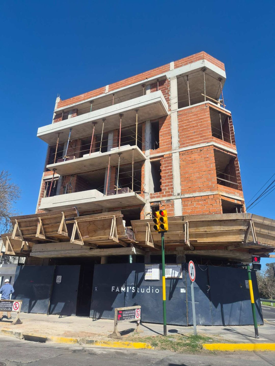 VENTA VILLA REAL. 9 UNIDADES. EN CONSTRUCCION.