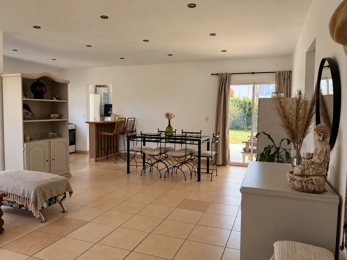 Casa en venta en Pilar, foto 3