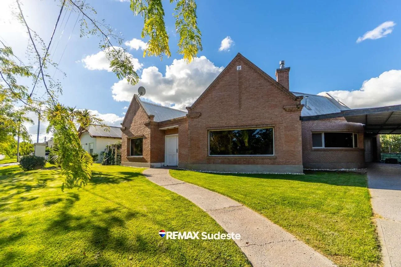 Casa en venta en Bahía Blanca, foto 2