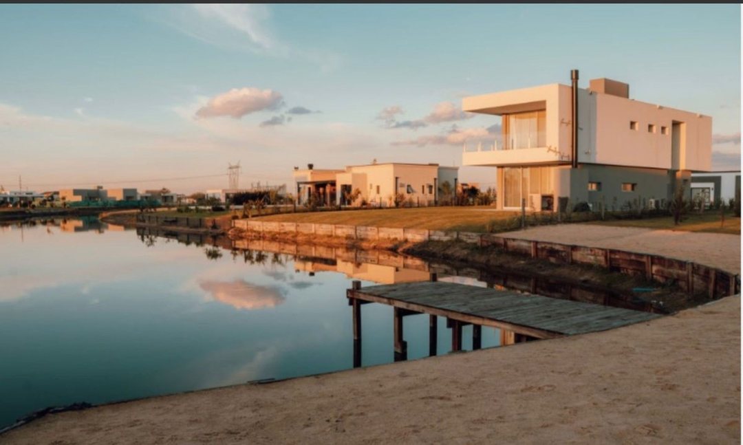 1b1098a0 f79f 43b9 a2be ae0cd8baf893