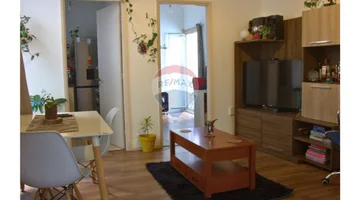 Venta apartamento. dos dormitorios La comercial