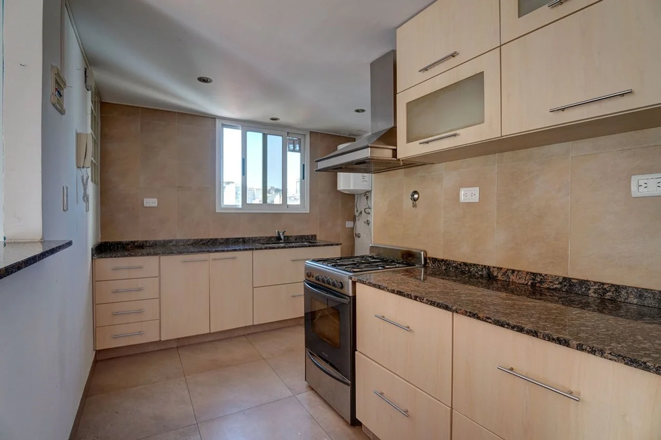 Departamento de 3 ambientes en venta en San Telmo, Piedras 600